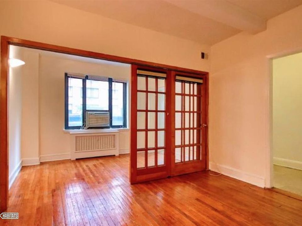 1st image of 11 Waverly Pl APT 3J