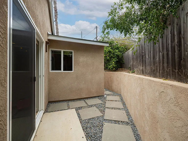 4241 Cartagena Dr — Photo 22