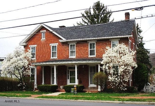 1st image of 322 E Penn St