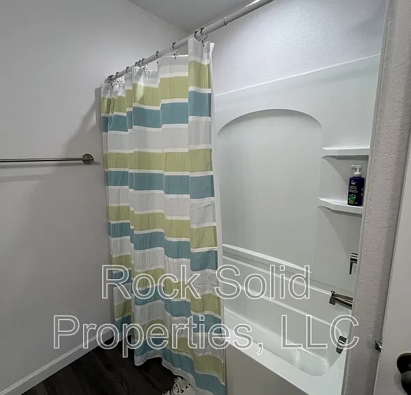 1716 Kade Ct — Photo 27