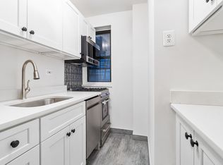 315 E 56th St APT 1C, New York, NY 10022