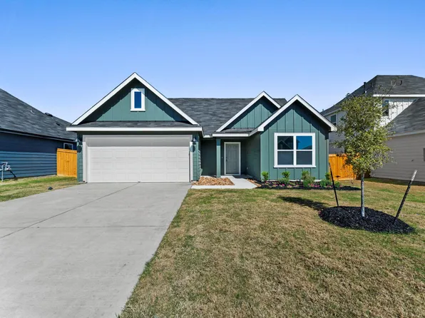 211 Las Lomas Dr, San Marcos, TX 78666