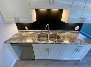 226 South St, Spring Lake, MI 49456