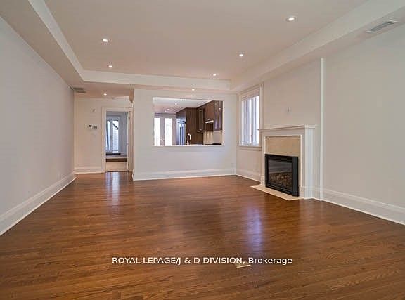3rd image of 85 Admiral Rd #202