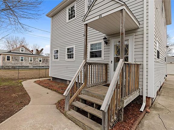 3rd image of 52 Blake St