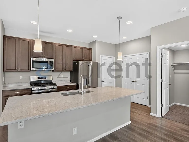 19029 E 64th Pl — Photo 9