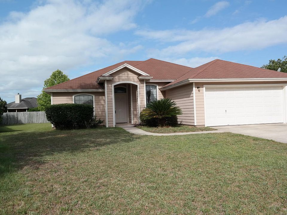 1st image of 589 Fallen Timbers Dr
