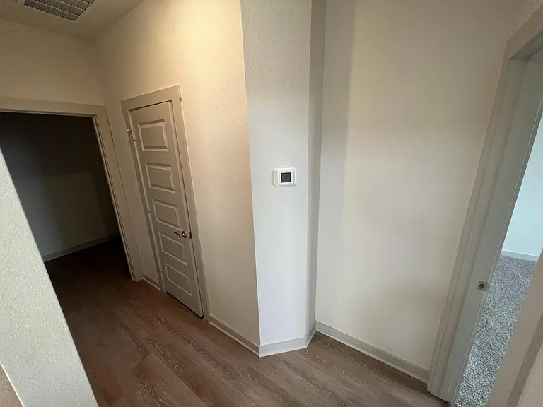 443 Wilshire Rd — Photo 8