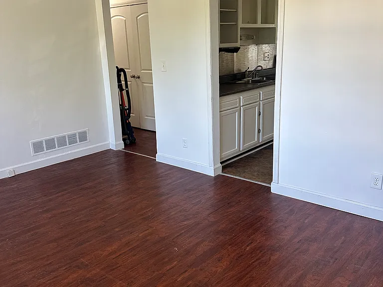 1615 McGuire Ct — Photo 7