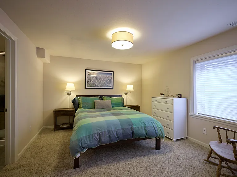 38 Ferguson Dr — Photo 23