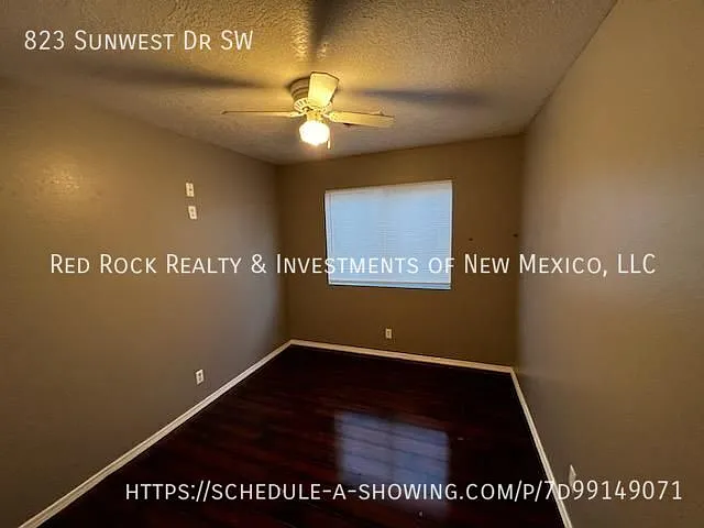 823 Sunwest Dr SW — Photo 9