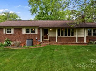 1 Ola Dr, Candler, NC 28715