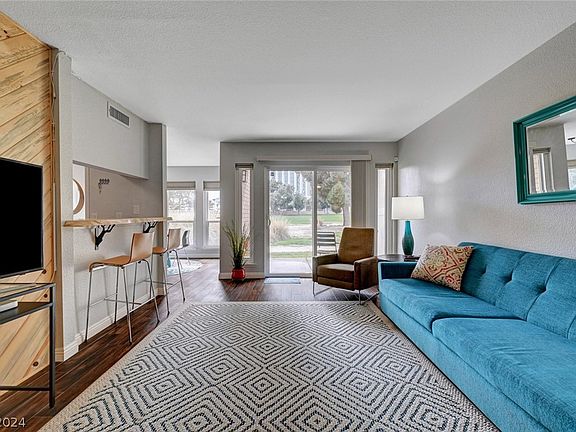 4th image of 2831 Geary Pl Unit 2925
