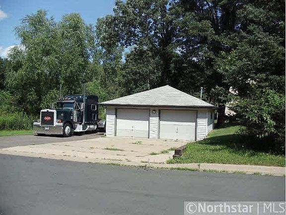 2nd image of 2678 Eastman Drive