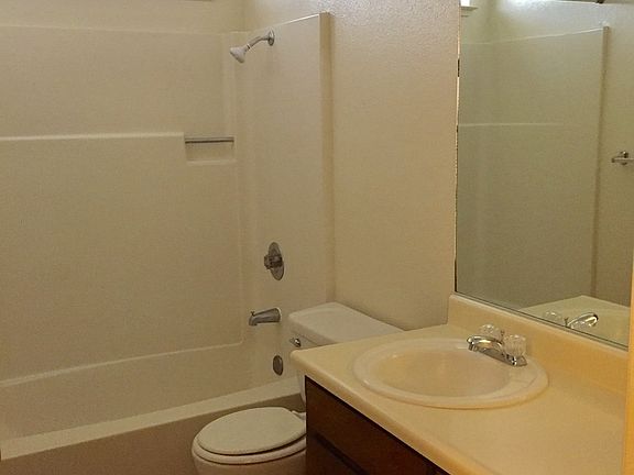 5th image of 2739 Ceres Ave