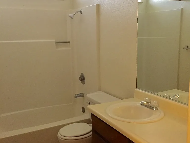2739 Ceres Ave — Photo 5