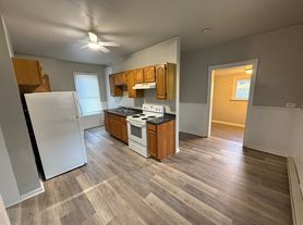 76 E Church St, Stevens, PA