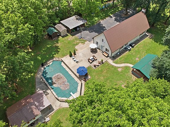4th image of 2540 Carl Fox Rd
