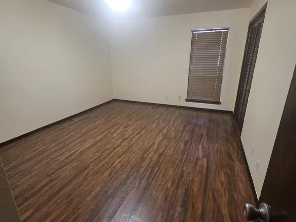 5513 Fountain Head Dr, Enid, OK 73703