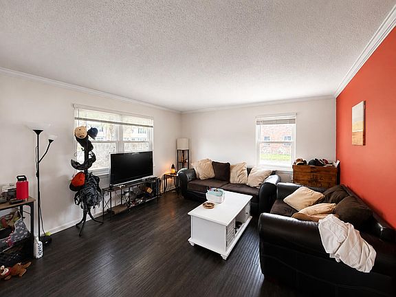 4th image of 415 Parkdale Dr APT 14A