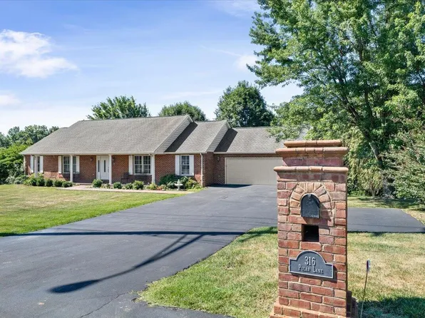 316 Polar Ln, Salem, VA 24153
