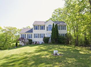 3 Tamarack Rd, Plaistow, NH 03865