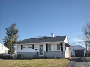 2798 Prentice Dr, Kettering, OH 45420