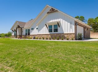 1042 Meadow Wood Ter, Azle, TX 76020