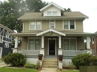 809 S Grand Ave W, Springfield, IL 62704