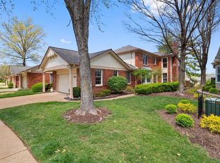 313 Morristown Ct, Chesterfield, MO