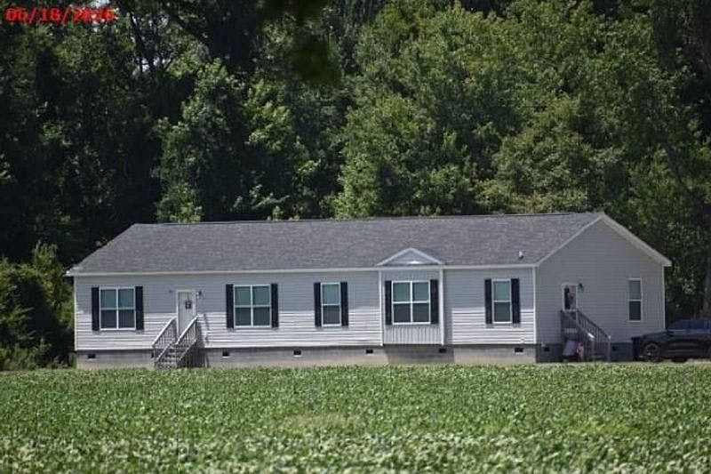 1st image of 148 Shelsia Dr