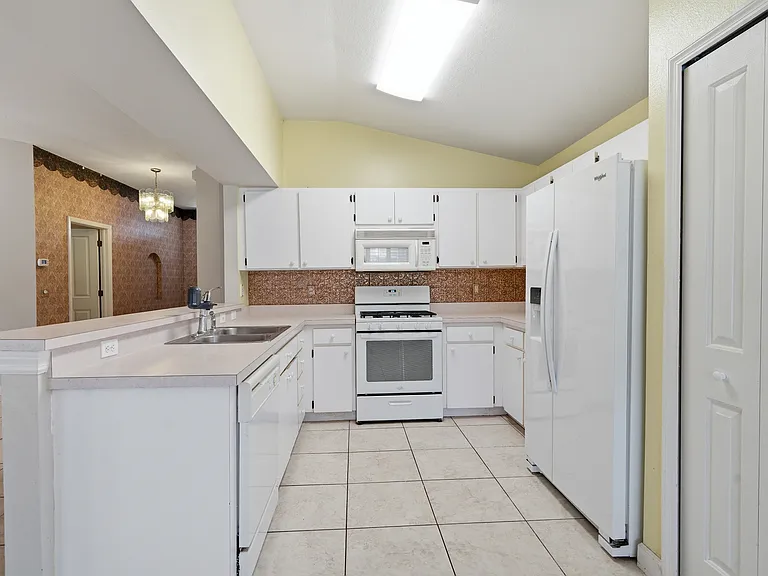 29417 Crossland Dr — Photo 5