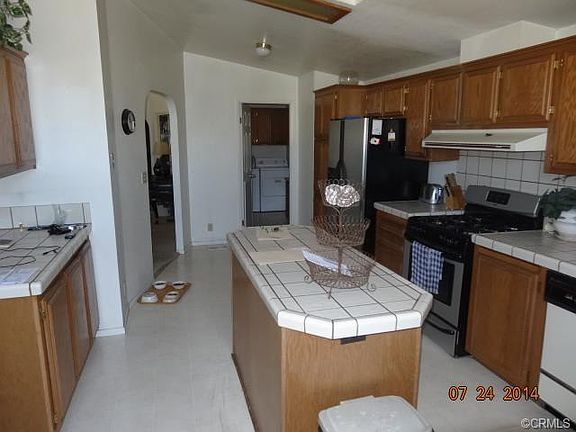 5th image of 320 N Park Vista St Space 85