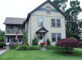 4 Smith St #4, Niantic, CT 06357