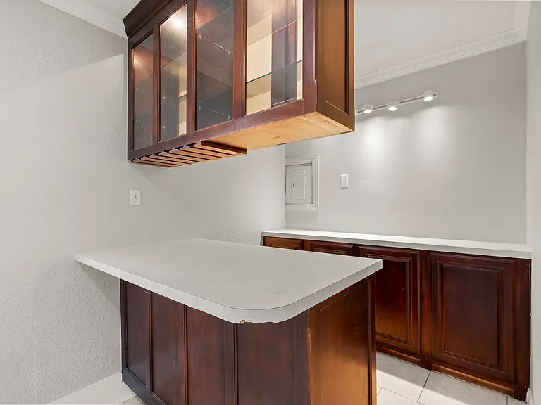 907 Northbend Dr — Photo 14