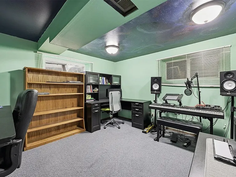 108 Atwood Dr SW — Photo 11