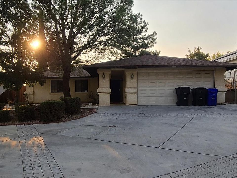 2nd image of 14276 La Paz Dr