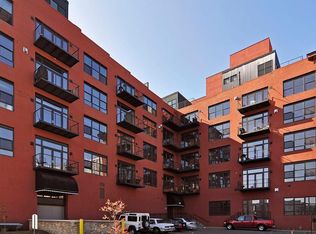 607 Washington Ave S APT 301, Minneapolis, MN 55415