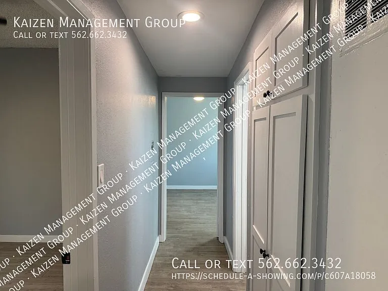 10207 Crenshaw Blvd #4 — Photo 7