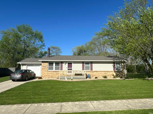 10323 Tumbleweed Blvd, Fort Wayne, IN 46825