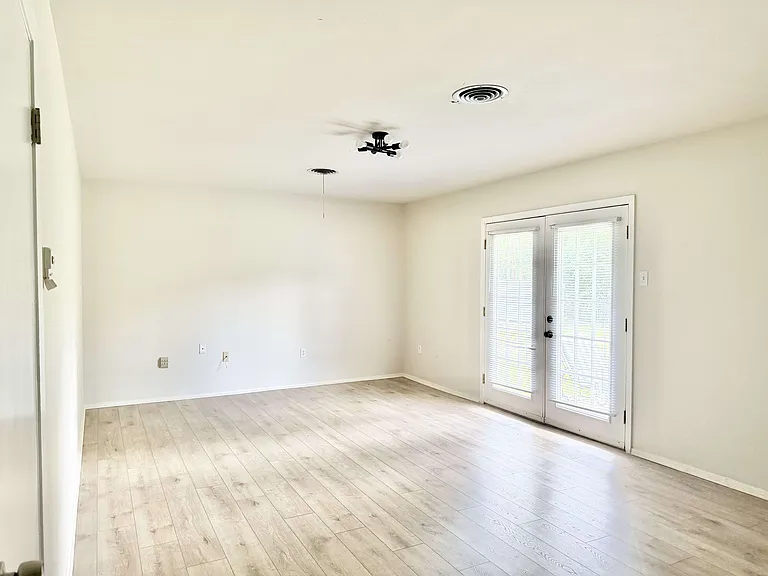 6967 Menlo Dr — Photo 6