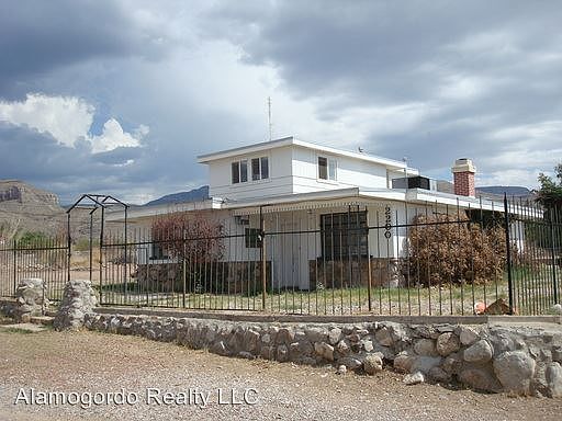 1st image of 2200 Ocotillo Dr