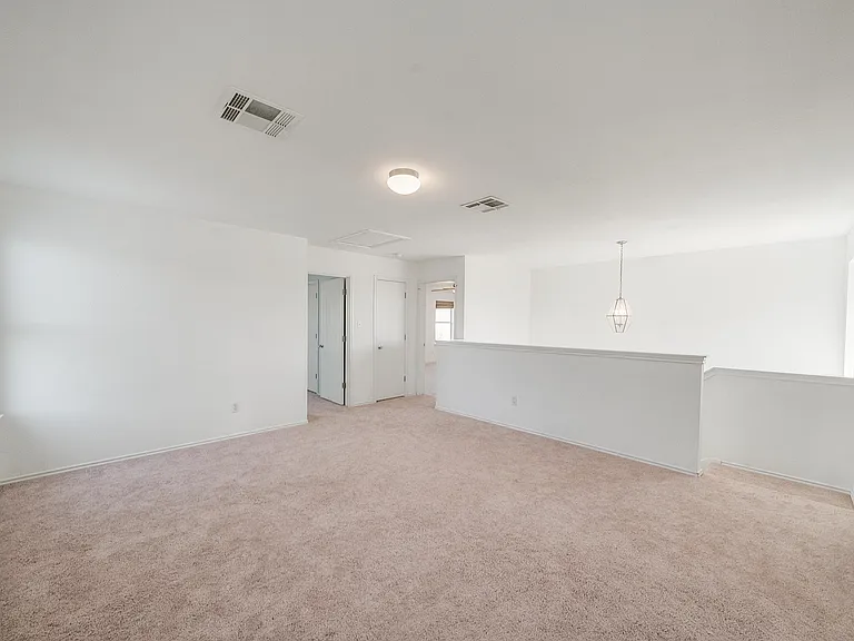 314 Phillips St — Photo 24