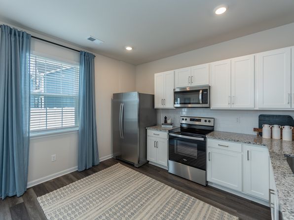 113 Holt Ct #141-L