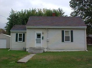 607 S Shaw St, Richmond, MO 64085