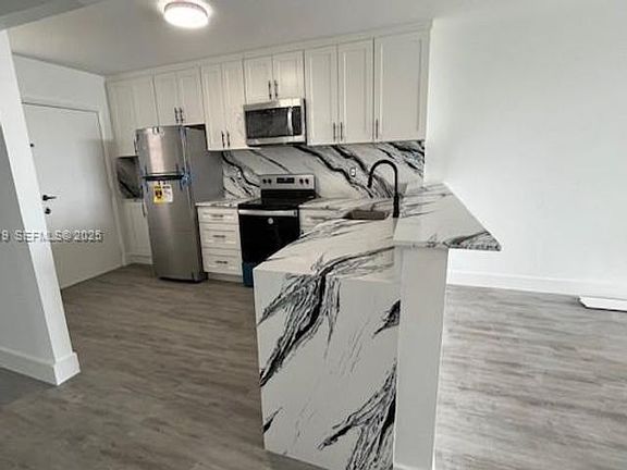 4th image of 811-2-1780 NE 191st St #8112