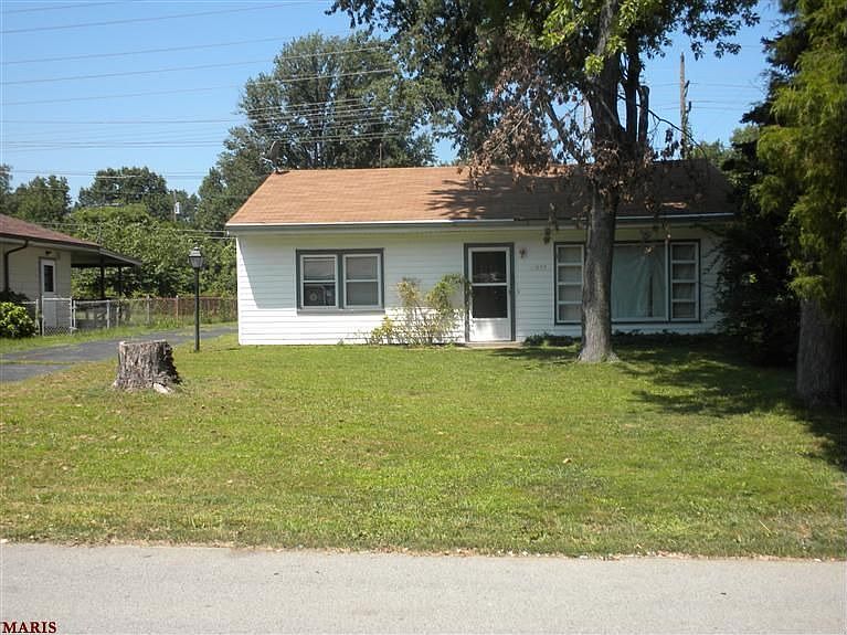 2nd image of 11955 Bridgevale Ave