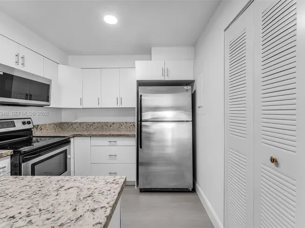 15416 SW 85th Ter #180, Miami, FL 33193