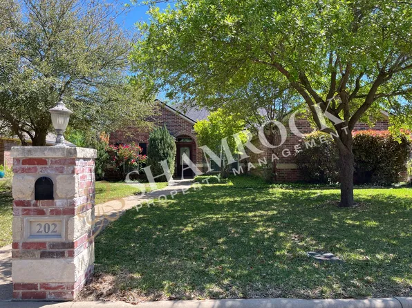 202 Desert Sky Dr, Mc Gregor, TX 76657