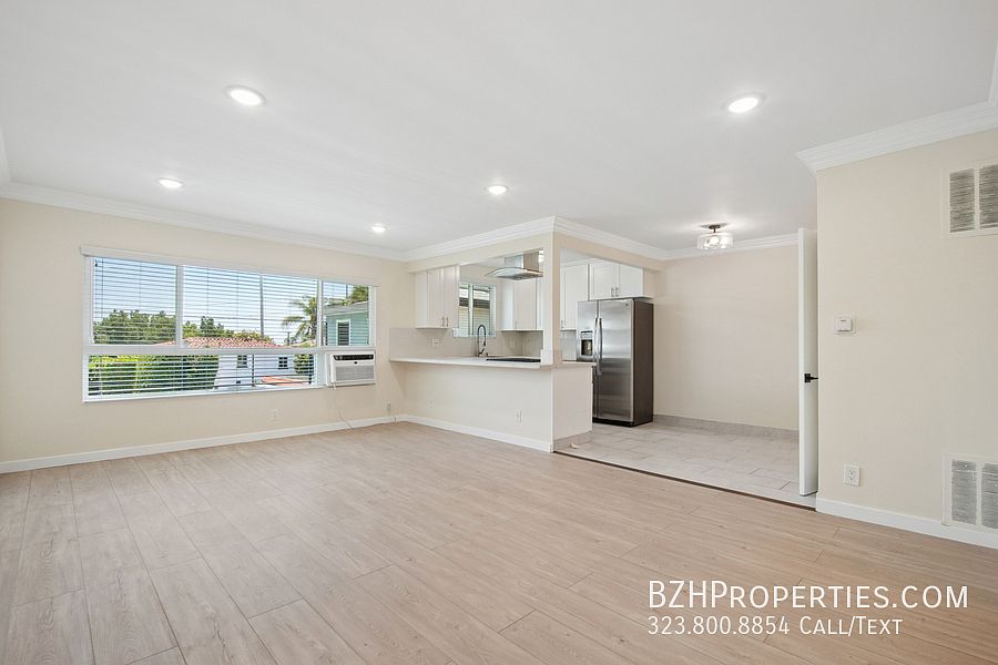1st image of 1215 N Hayworth Ave APT 206